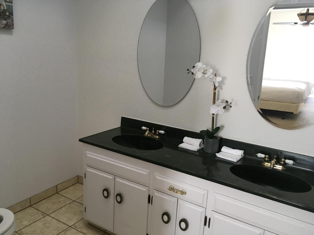 Hotel Burgess Reedley Dış mekan fotoğraf